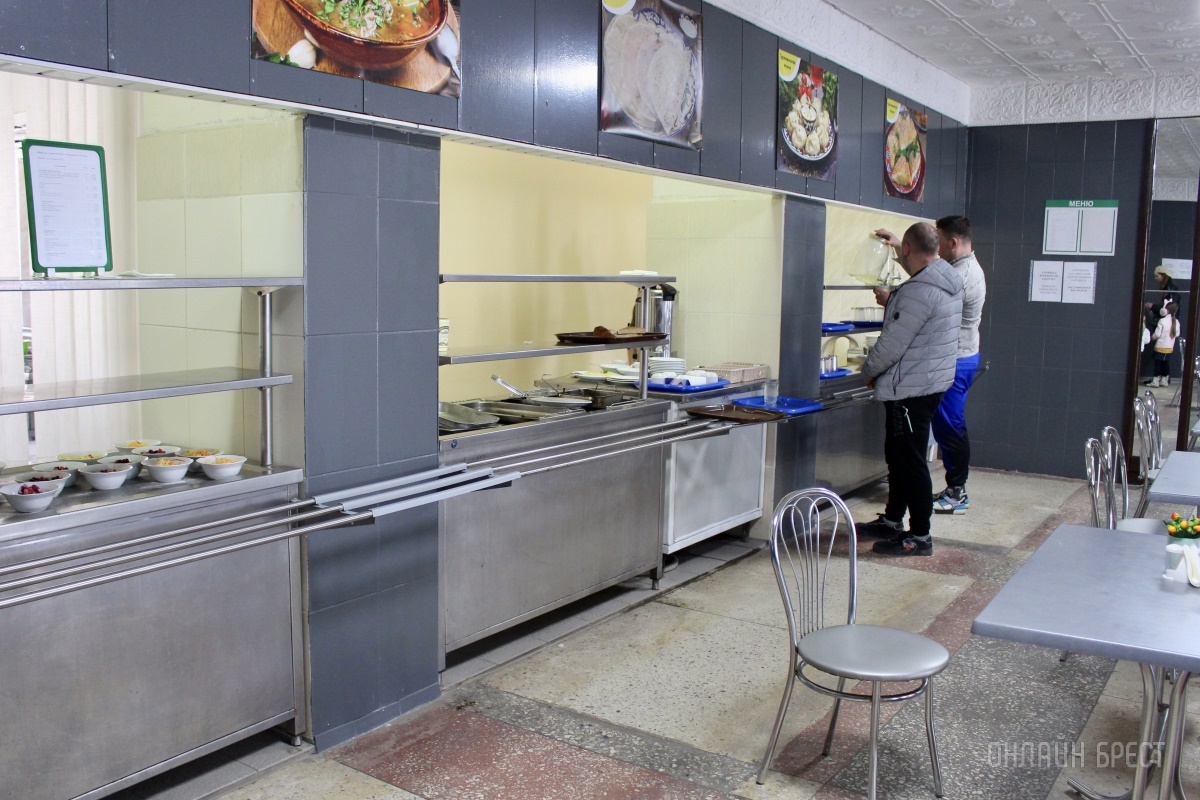Стоит здесь пообедать! Новая столовая в Бресте с восточной кухней и хорошими ценами