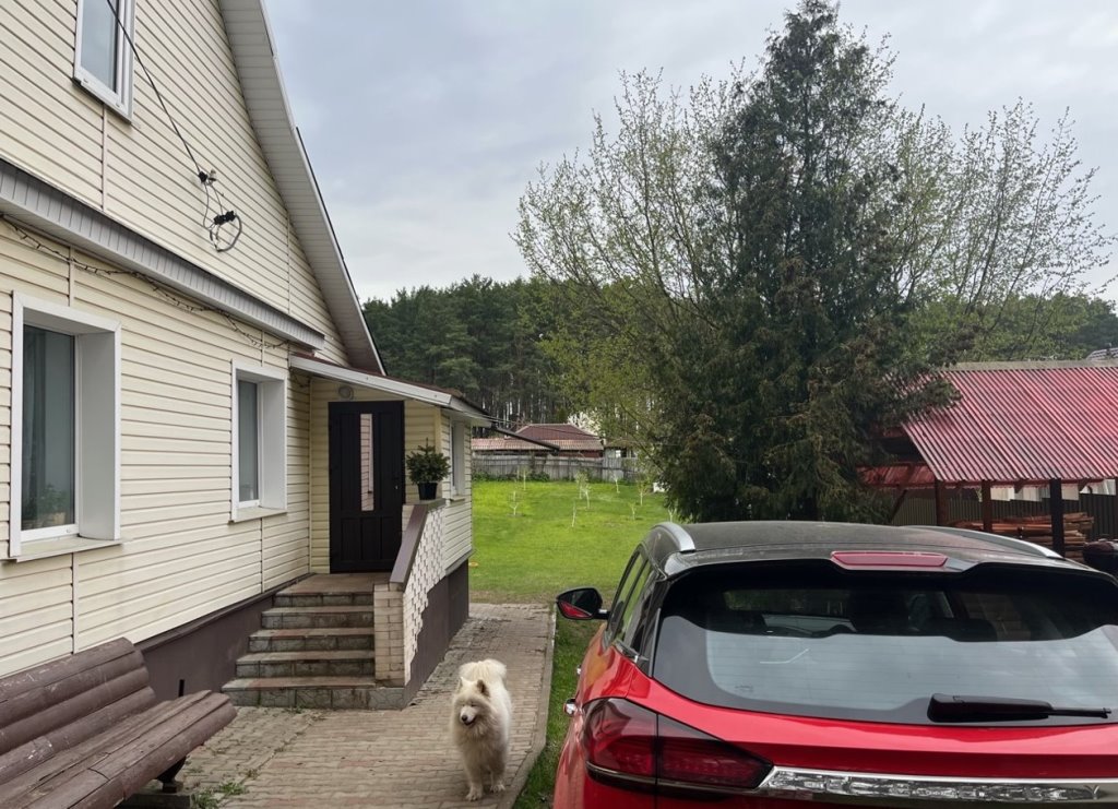 Муж ушел из семьи и оставил кредит — спас свой дом с огородом. Белоруски рассказали, как и почему переехали за город