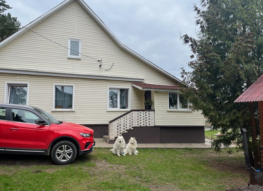 Муж ушел из семьи и оставил кредит — спас свой дом с огородом. Белоруски рассказали, как и почему переехали за город