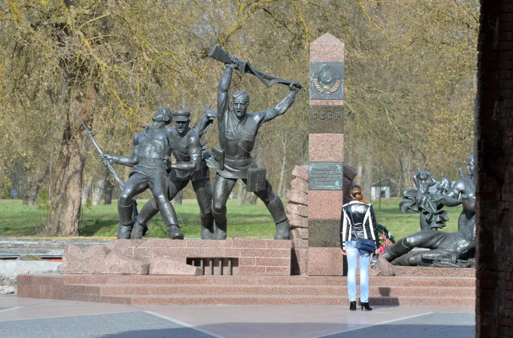 Архитектор Занкович о создании мемориала в Брестской крепости