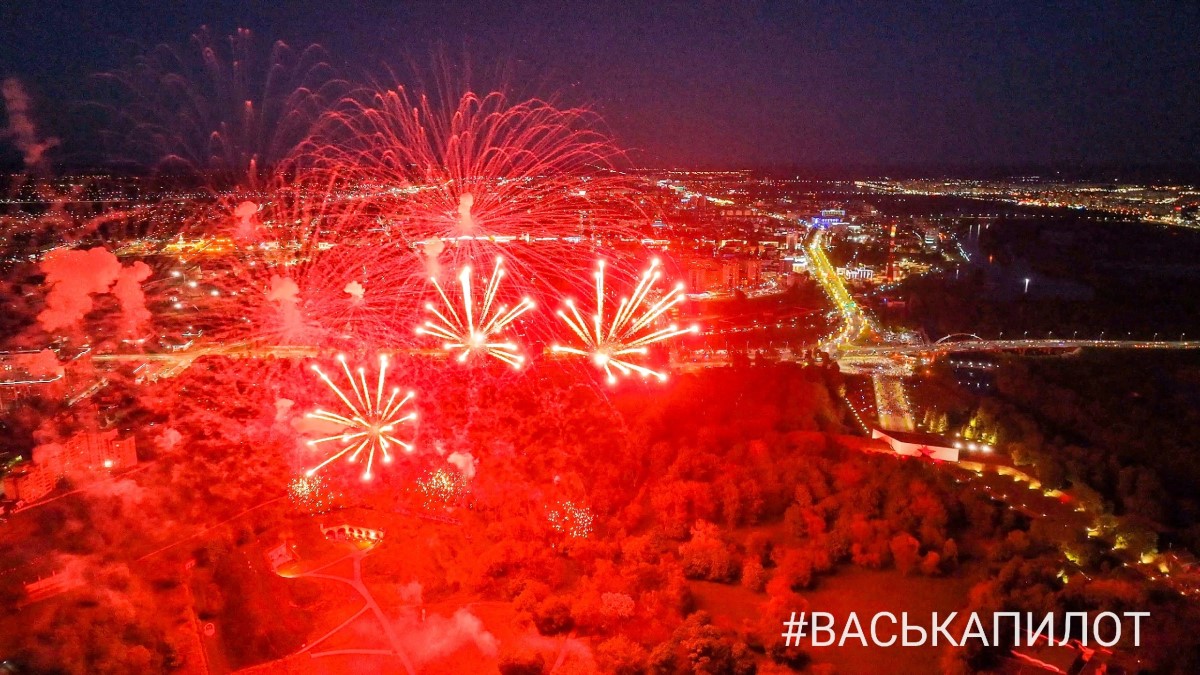 Праздничным салютом завершилось празднование Дня Победы в Бресте