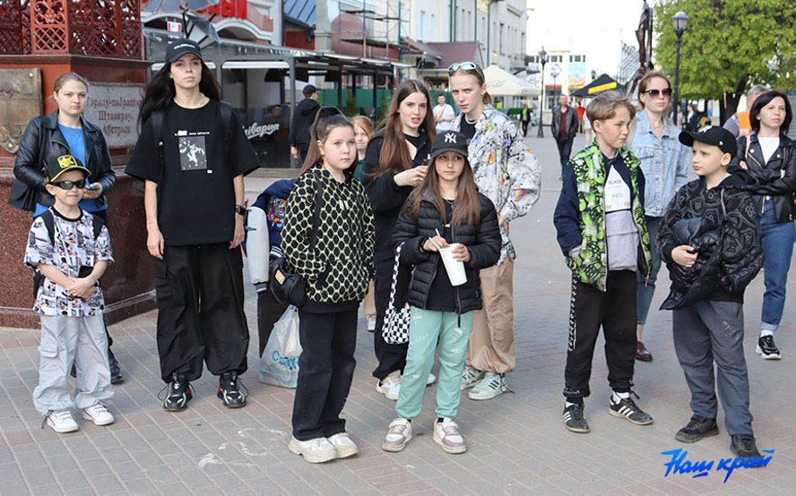 Сцена для уличных музыкантов начала работать в Барановичах