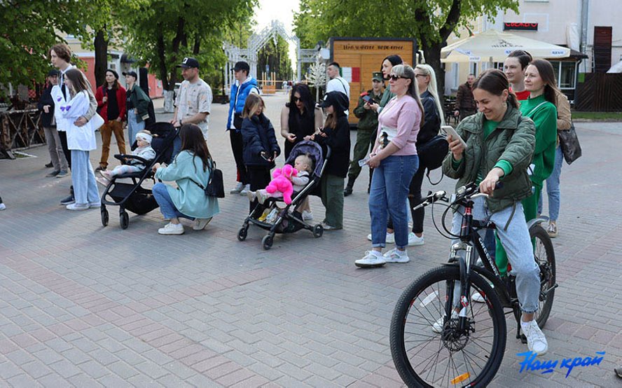 Сцена для уличных музыкантов начала работать в Барановичах