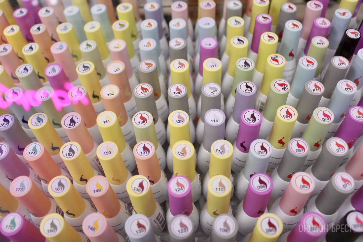 Вот что значит профессиональный уход для волос! Вместе оцениваем большой ассортимент инструментов и косметики в парикмахерском магазине «PROFISTYLE.BY» в Бресте