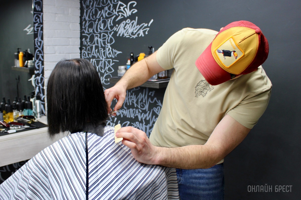 Вот что значит профессиональный уход для волос! Вместе оцениваем большой ассортимент инструментов и косметики в парикмахерском магазине «PROFISTYLE.BY» в Бресте