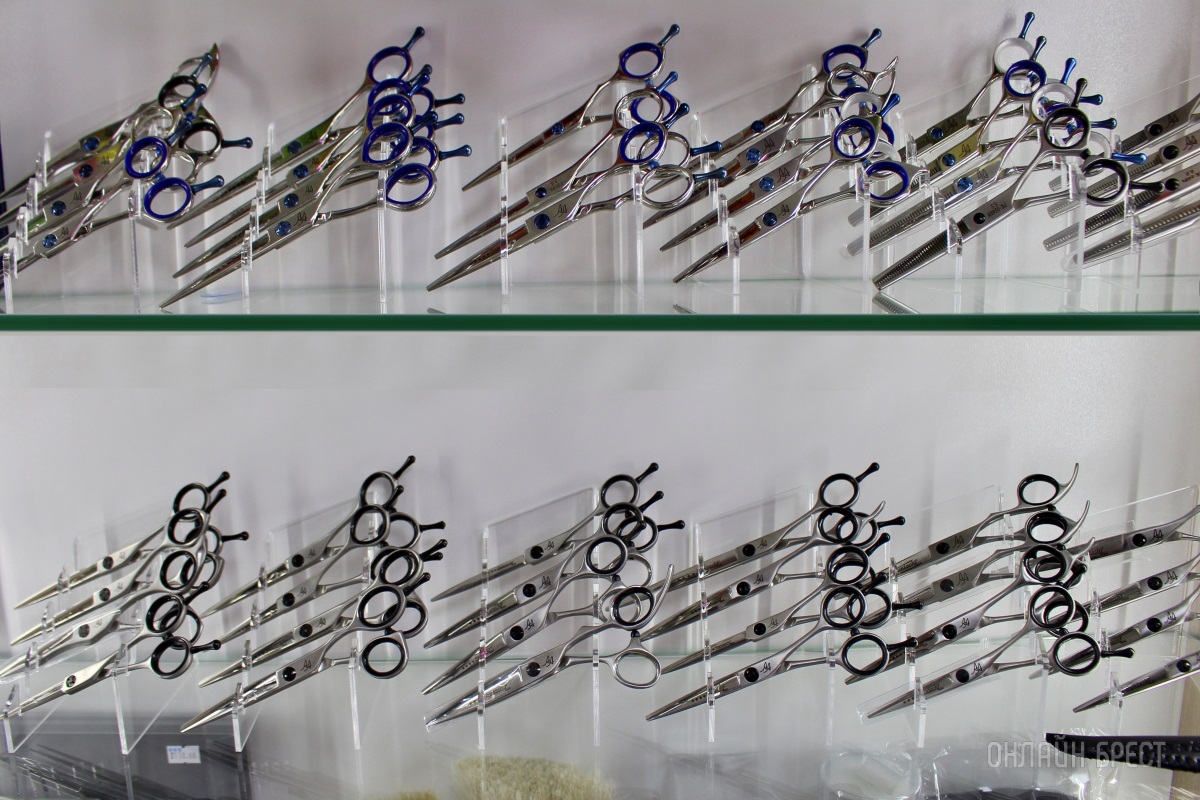 Вот что значит профессиональный уход для волос! Вместе оцениваем большой ассортимент инструментов и косметики в парикмахерском магазине «PROFISTYLE.BY» в Бресте