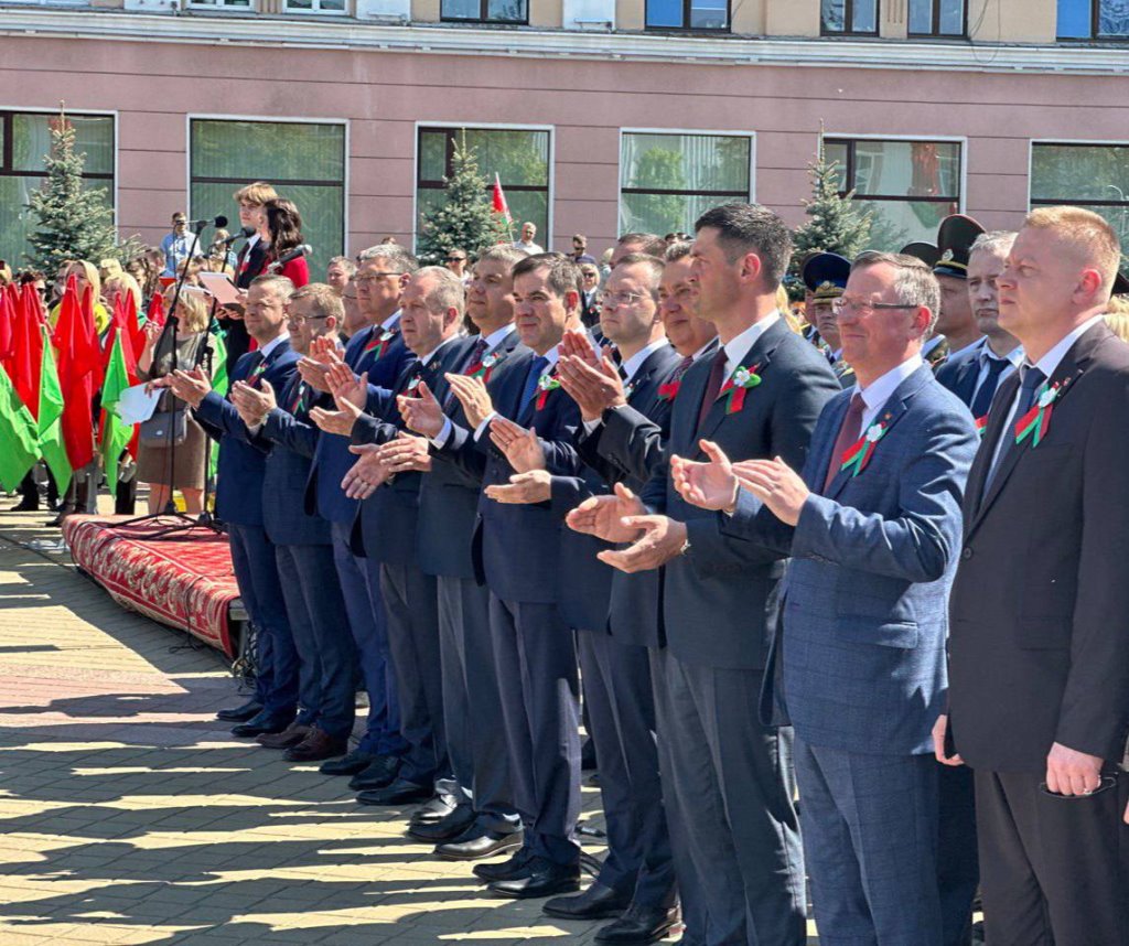 В Бресте празднуют День Государственного флага, Государственного герба и Государственного гимна Республики Беларусь