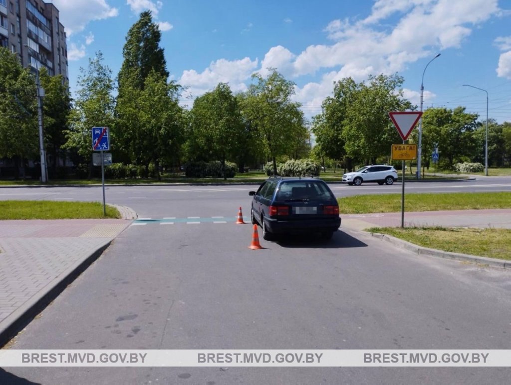 В Бресте водитель автомобиля сбил 9-летнего ребенка
