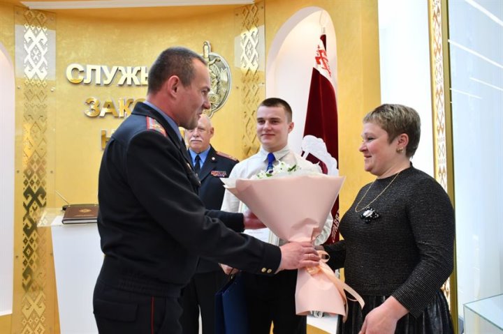 В Беларуси подросток помог задержать педофила