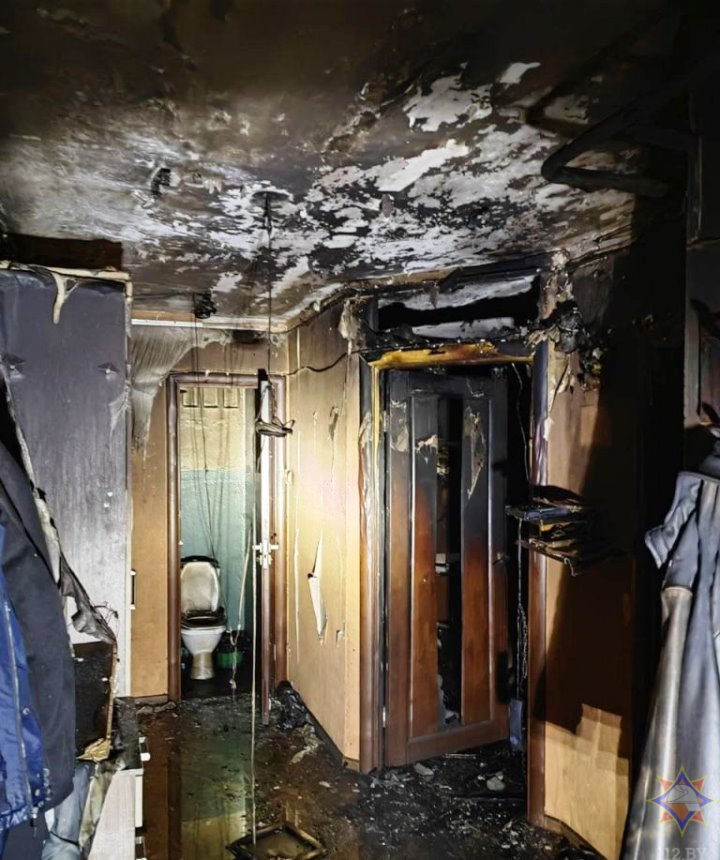 Мужчина погиб при ночном пожаре в Пинском районе