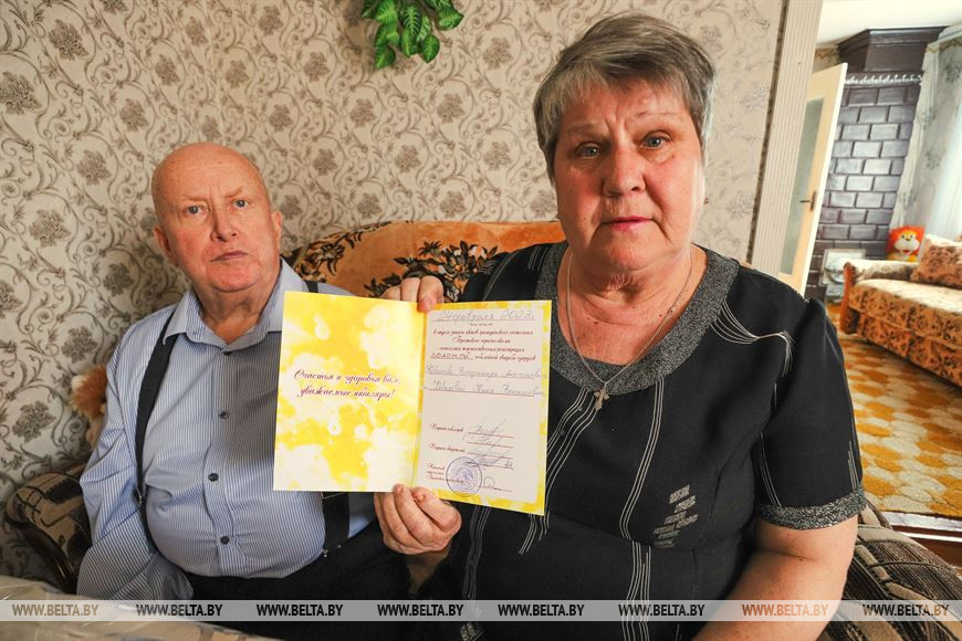 50 лет рука об руку. Семья брестчан о судьбоносном знакомстве, золотой свадьбе и раритетном BMW