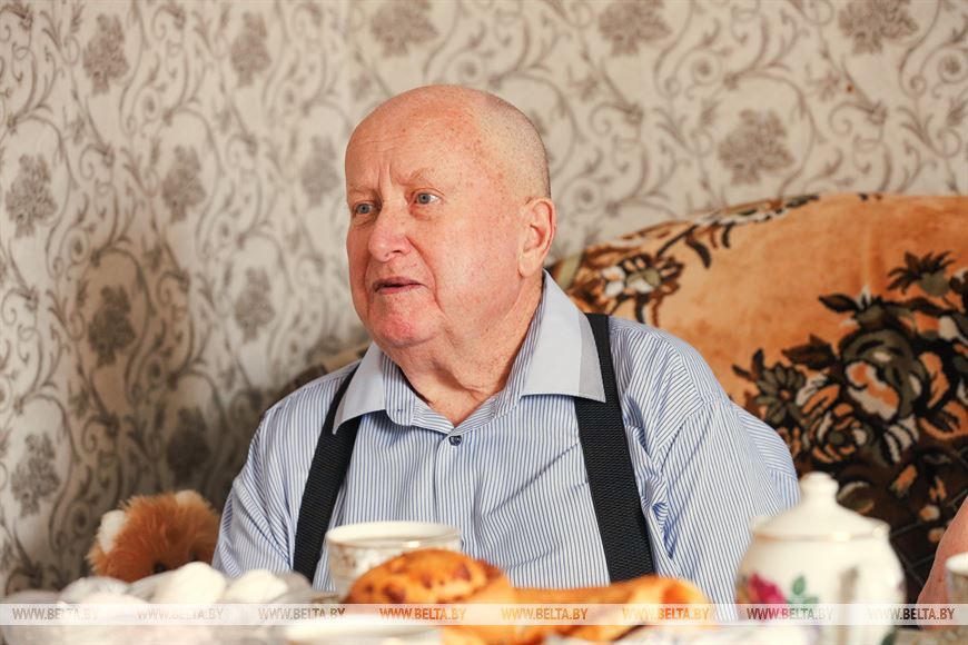 50 лет рука об руку. Семья брестчан о судьбоносном знакомстве, золотой свадьбе и раритетном BMW