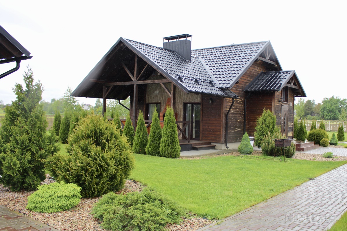 Пора отдохнуть всей семьей в живописном месте на берегу реки! База отдыха «Камыши»: домики, баня, гриль, бильярд, батут, пляж