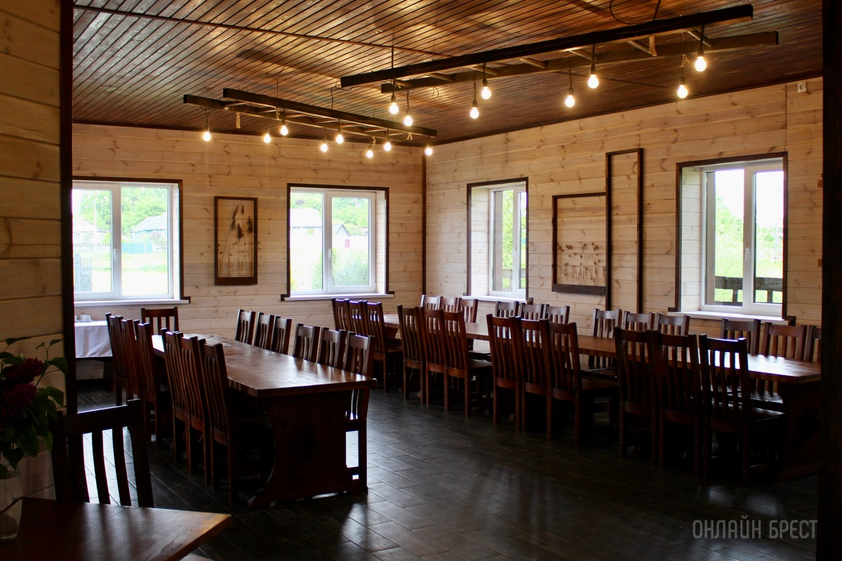 Пора отдохнуть всей семьей в живописном месте на берегу реки! База отдыха «Камыши»: домики, баня, гриль, бильярд, батут, пляж