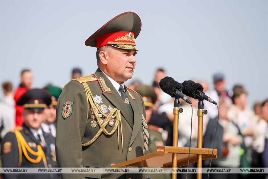 Пограничники, артиллеристы и военнослужащие внутренних войск приняли присягу в Брестской крепости