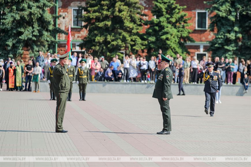 Пограничники, артиллеристы и военнослужащие внутренних войск приняли присягу в Брестской крепости