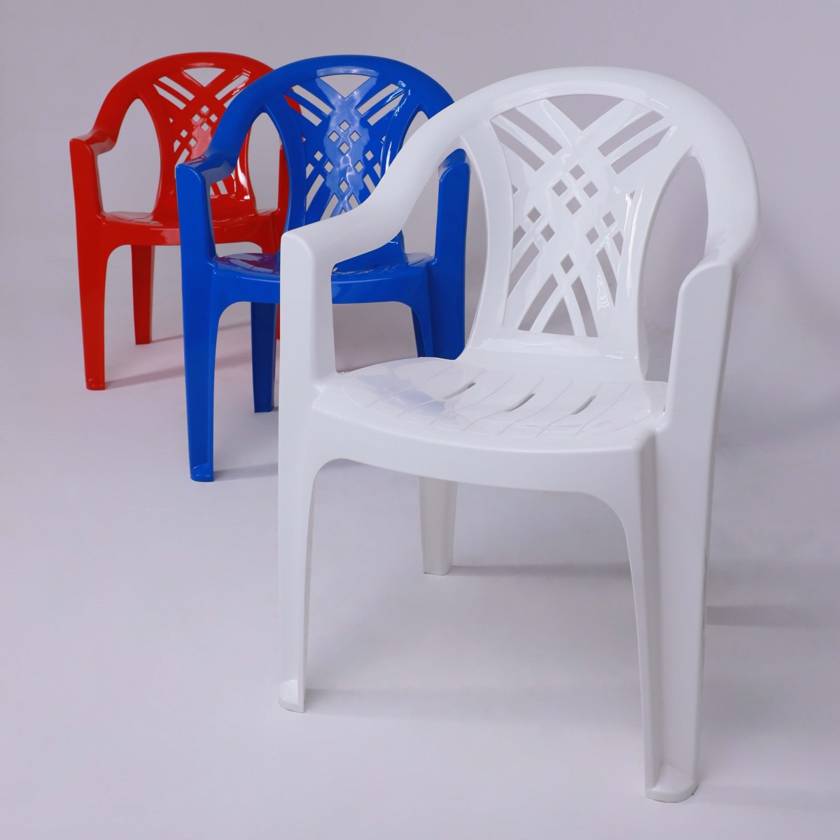 Обзор выгодных предложений в салонах мебели и декора AksHome: актуальная садовая мебель. Скидки и Новинки!