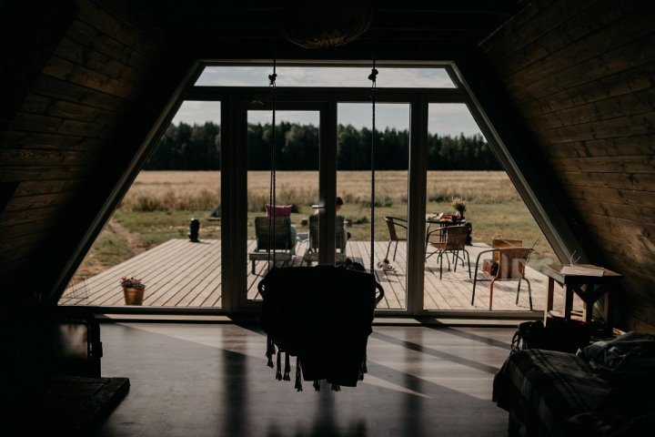 Эта семья продала квартиру в Минске, чтобы построить агроусадьбу. Что из этого вышло?