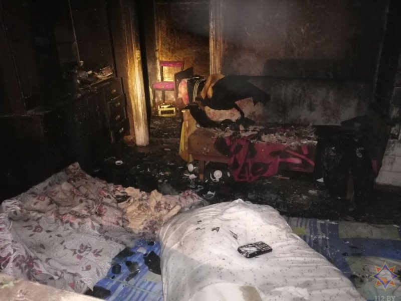 В Пинске на пожаре работниками МЧС спасен брат хозяйки квартиры