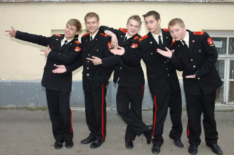 Мальчишки-кадеты выросли: какими стали герои культового сериала? 
