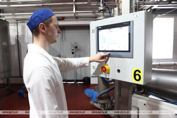 Дважды Сергей из Белоозерска работает на «Коммунарке», где четырежды стал официально лучшим