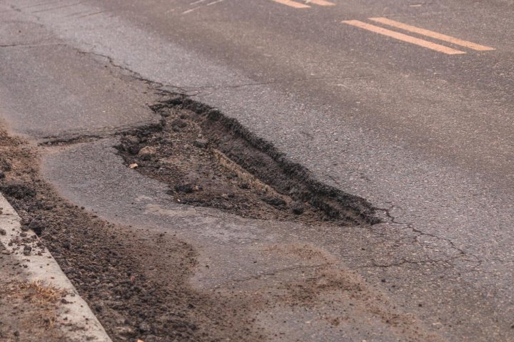 Мужчине выплатили почти  src=