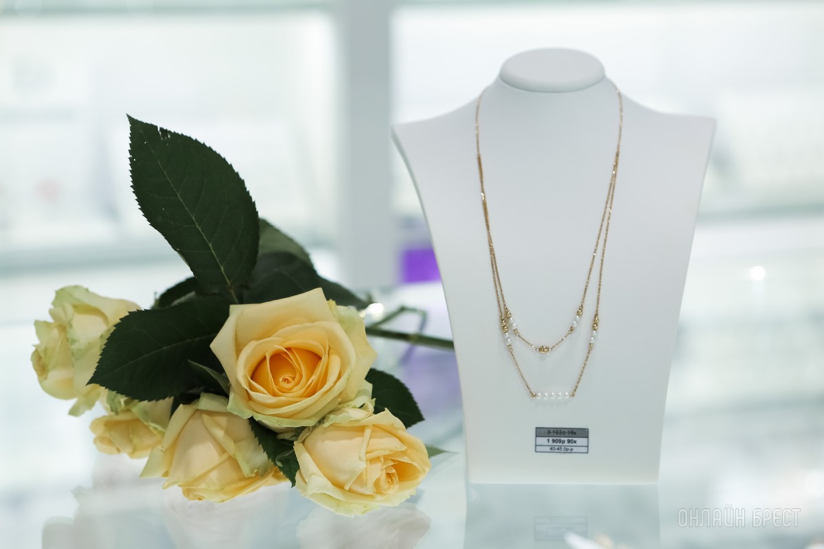 Новый ювелирный магазин «DIAMANTE» открылся на Московской в Бресте. Ослепительные скидки до 80% на все украшения