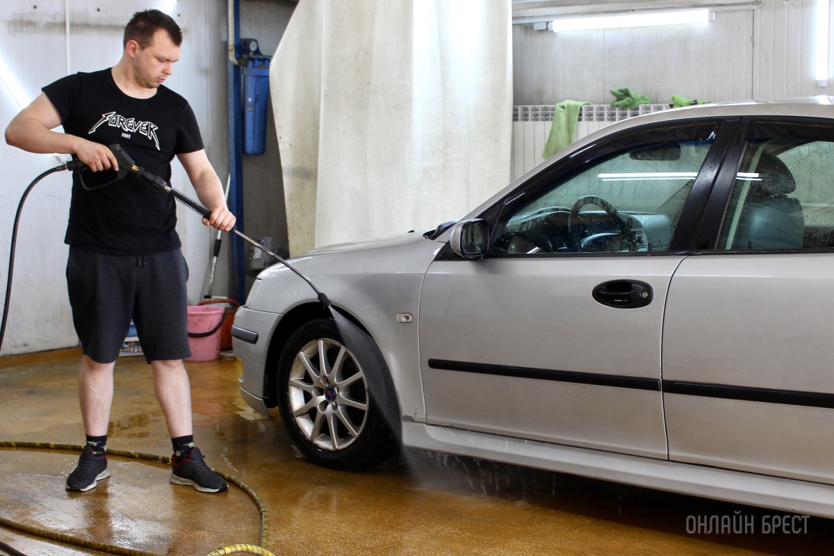 Автовладелец? Тогда смотри, на каких автомойках Бреста точно стоит обслуживать свою «ласточку»