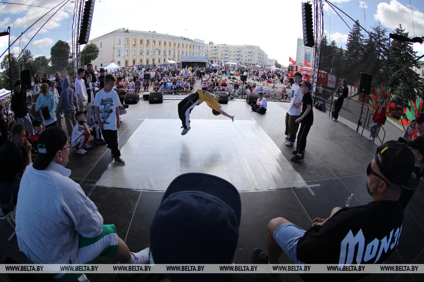 Смотрите, как прошел фестиваль «Вытокі» в Барановичах