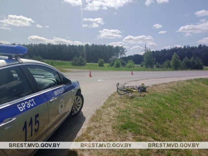 Под Брестом сбили 82-летнего велосипедиста