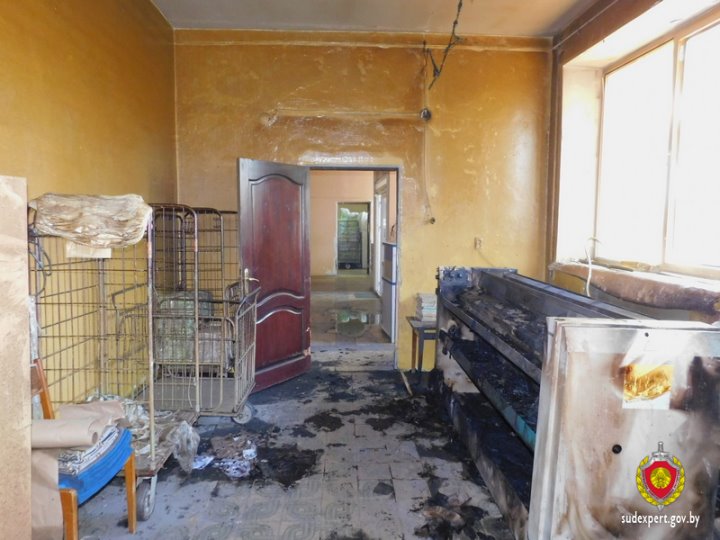 Подозреваемого в поджоге прачечной в Кобрине нашли по следу обуви