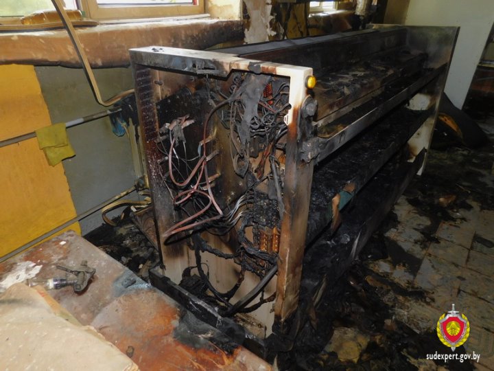 Подозреваемого в поджоге прачечной в Кобрине нашли по следу обуви