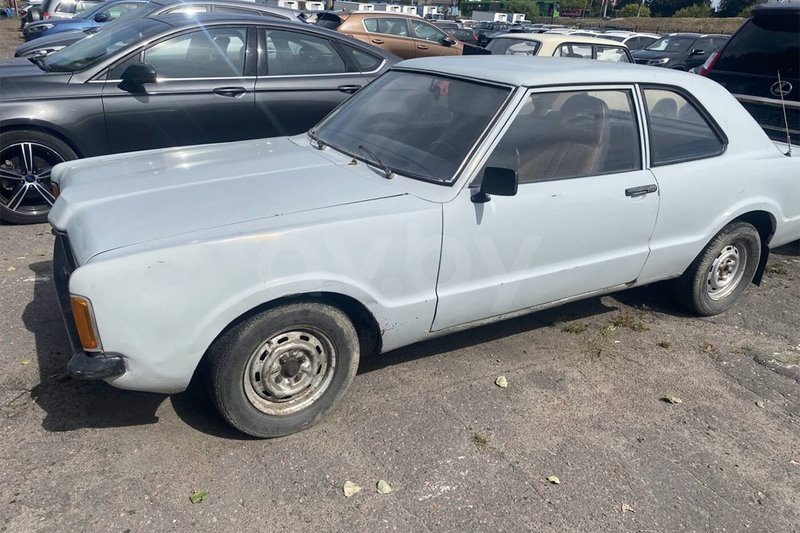 В Беларуси продают Ford, которых остались единицы. Сколько он стоит и какие еще ретро-авто замечены в стране?