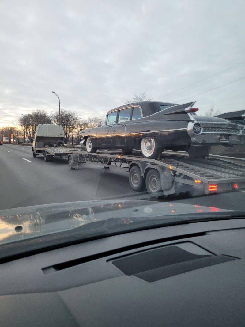 В Беларуси продают Ford, которых остались единицы. Сколько он стоит и какие еще ретро-авто замечены в стране?