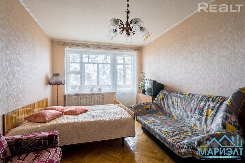 В Минске продают квартиру с личным мусоропроводом – такие были только у элиты. Сколько она стоит?