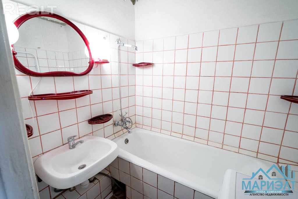 В Минске продают квартиру с личным мусоропроводом – такие были только у элиты. Сколько она стоит?