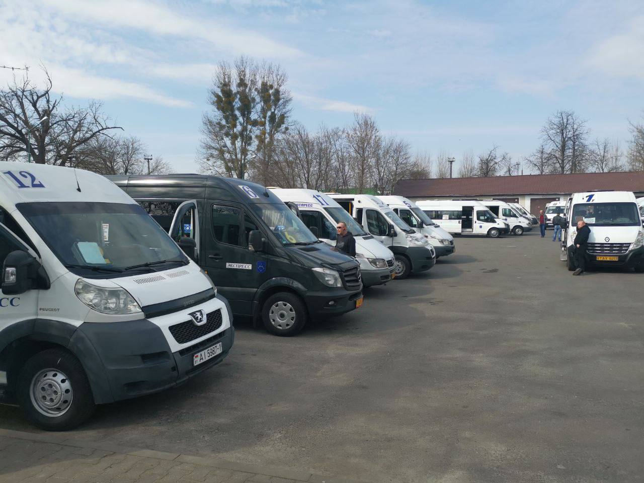 В Бресте провели смотр маршрутных такси