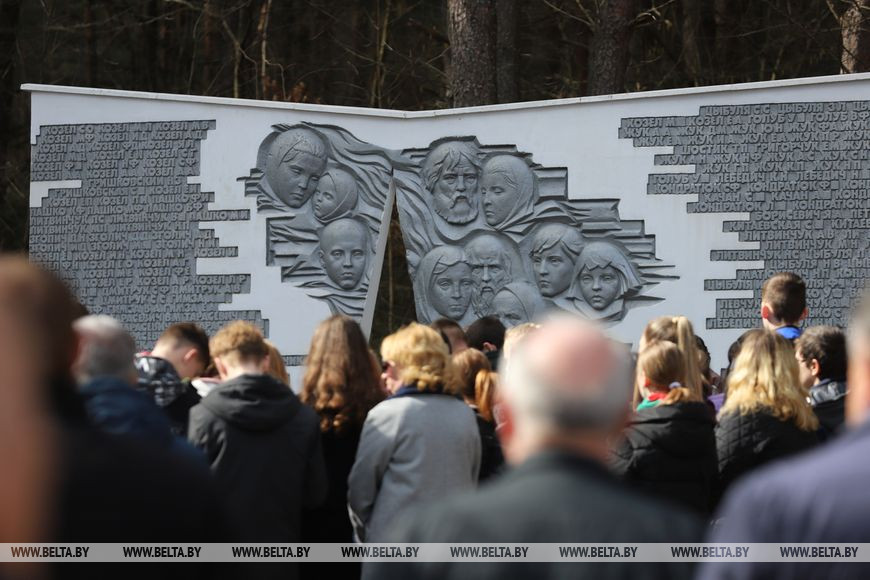 Память жителей сожженной в годы войны деревни Лески почтили в Каменецком районе