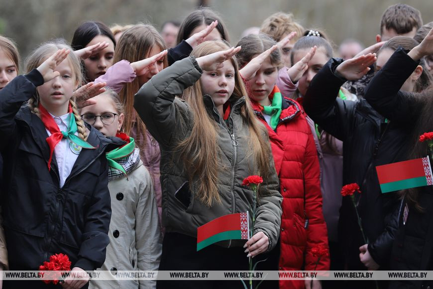 Память жителей сожженной в годы войны деревни Лески почтили в Каменецком районе