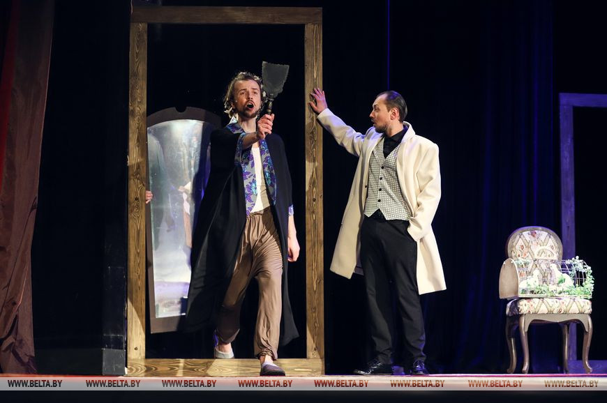 Комедию Гоголя «Женитьба» представили в Брестском театре драмы