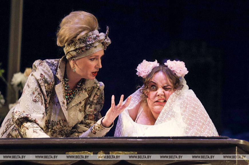 Комедию Гоголя «Женитьба» представили в Брестском театре драмы