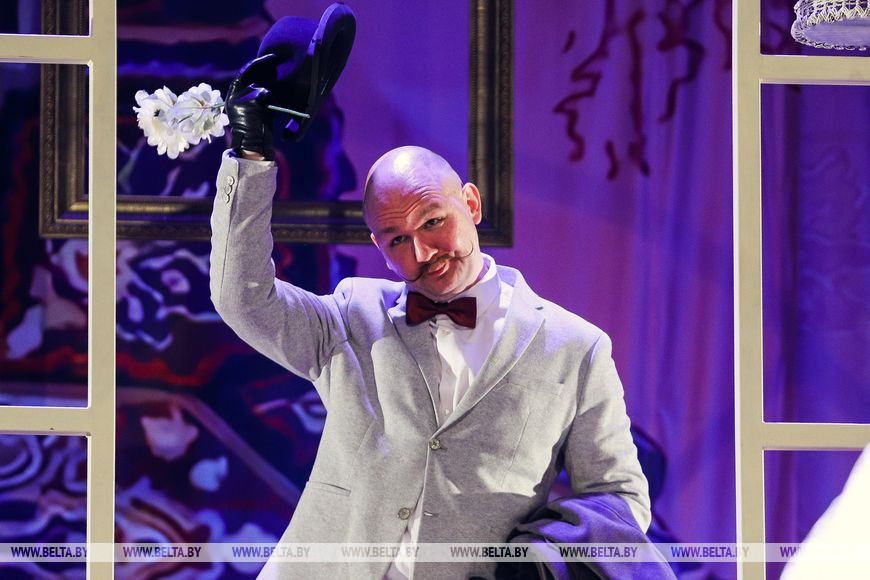 Комедию Гоголя «Женитьба» представили в Брестском театре драмы