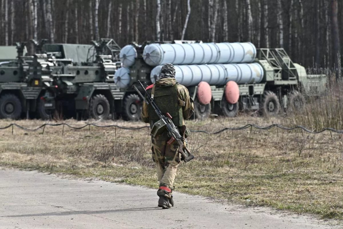 Зенитный ракетный полк в Лунинце заступил на службу