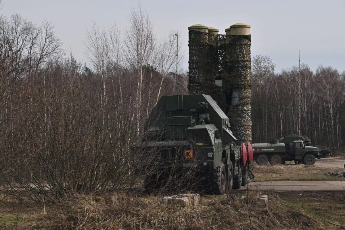 Зенитный ракетный полк в Лунинце заступил на службу