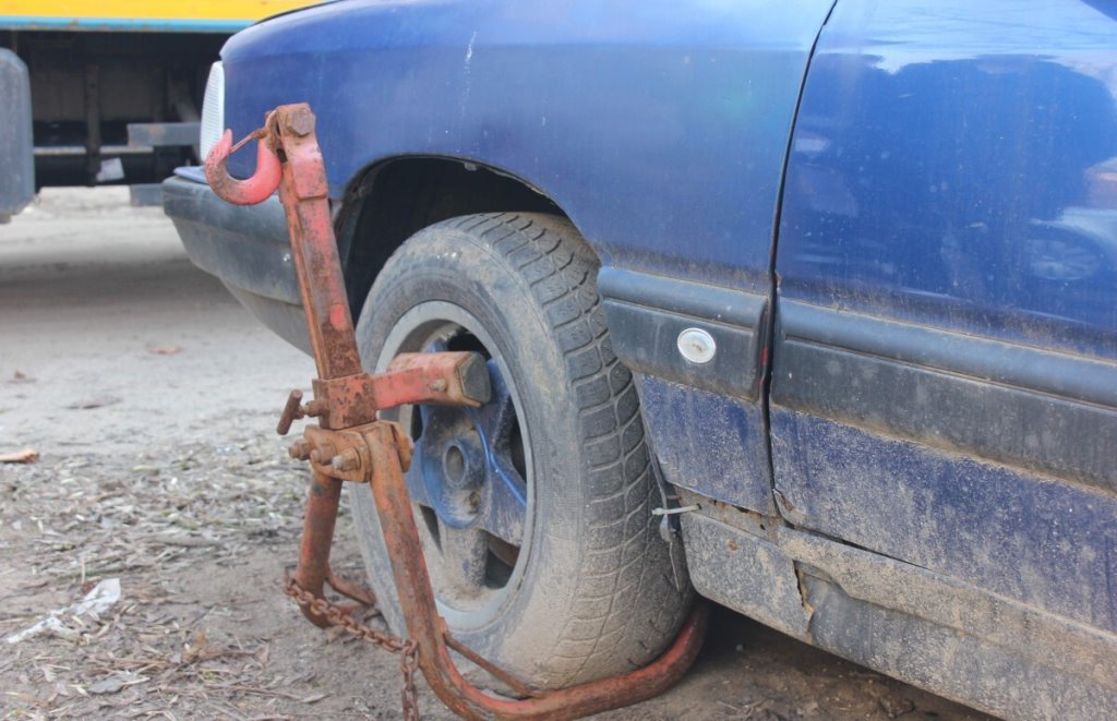 Белорус продал Audi и будет платить за её эвакуацию. Как вывоз автохлама может обернуться проблемой