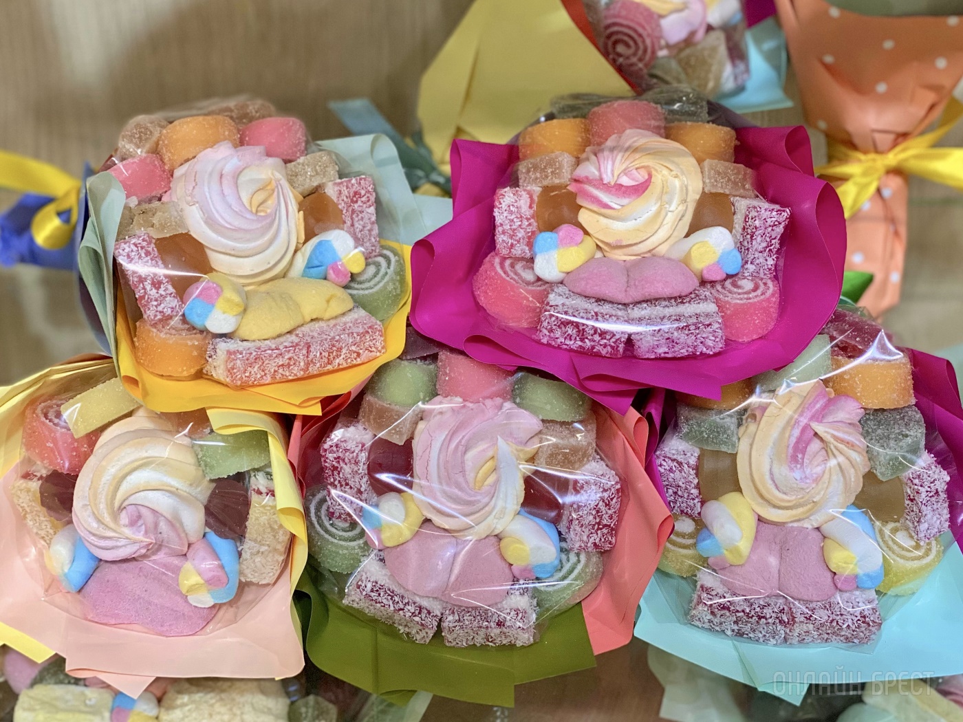 На эту Пасху ваш праздничный стол не будет прежним с тематическими сладостями от фабрики «Красный пищевик»