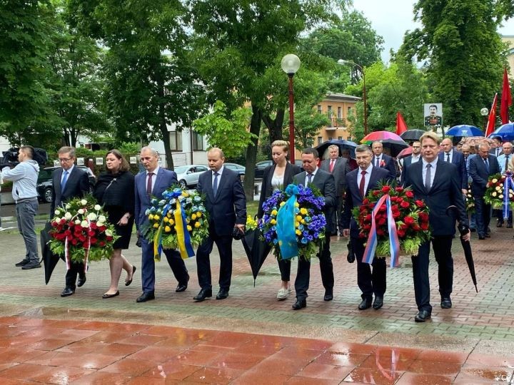 Торжественные мероприятия на День Независимости проходят в Бресте