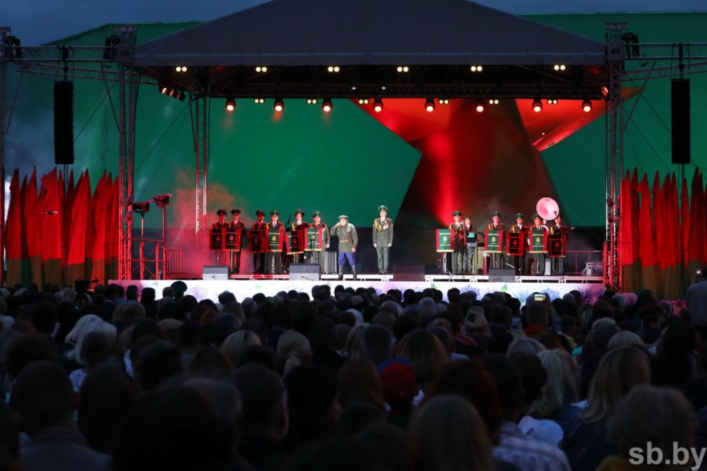 Праздничный концерт, посвященный Дню Независимости Республики Беларусь, прошел в Бресте