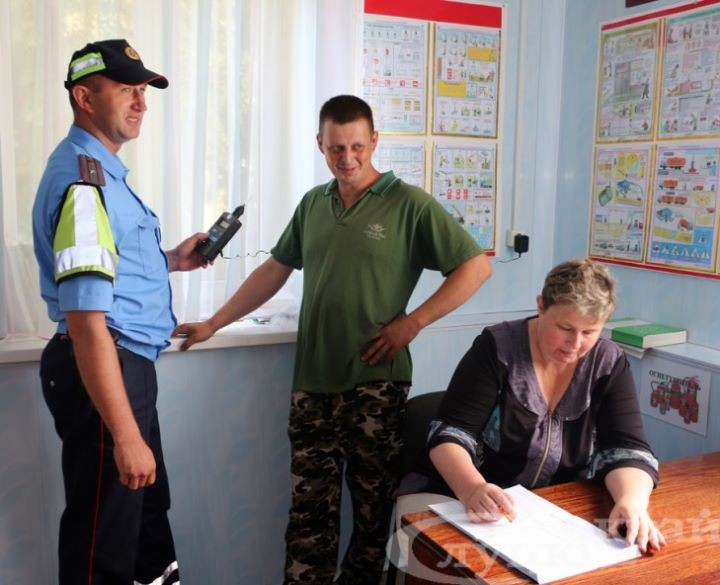 Из-за пьяного тракториста ГАИ проверила всех работников сельхозорганизации