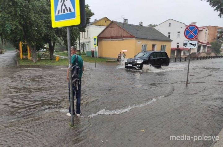 После дождя Пинск превратился в Венецию